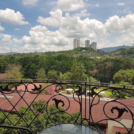 Sophia Suites Residence Hotel Cebu Exterior photo