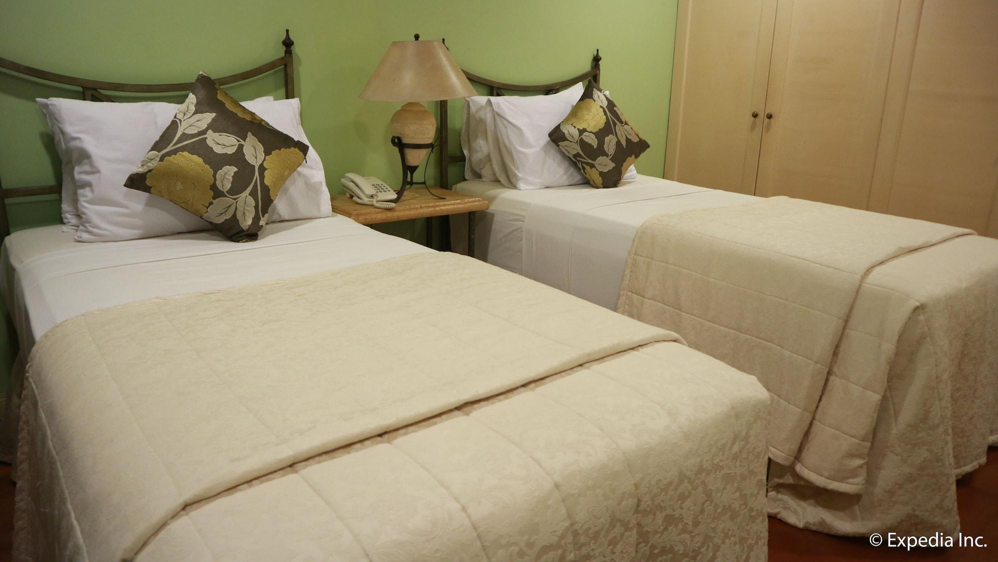 Sophia Suites Residence Hotel Cebu Exterior photo