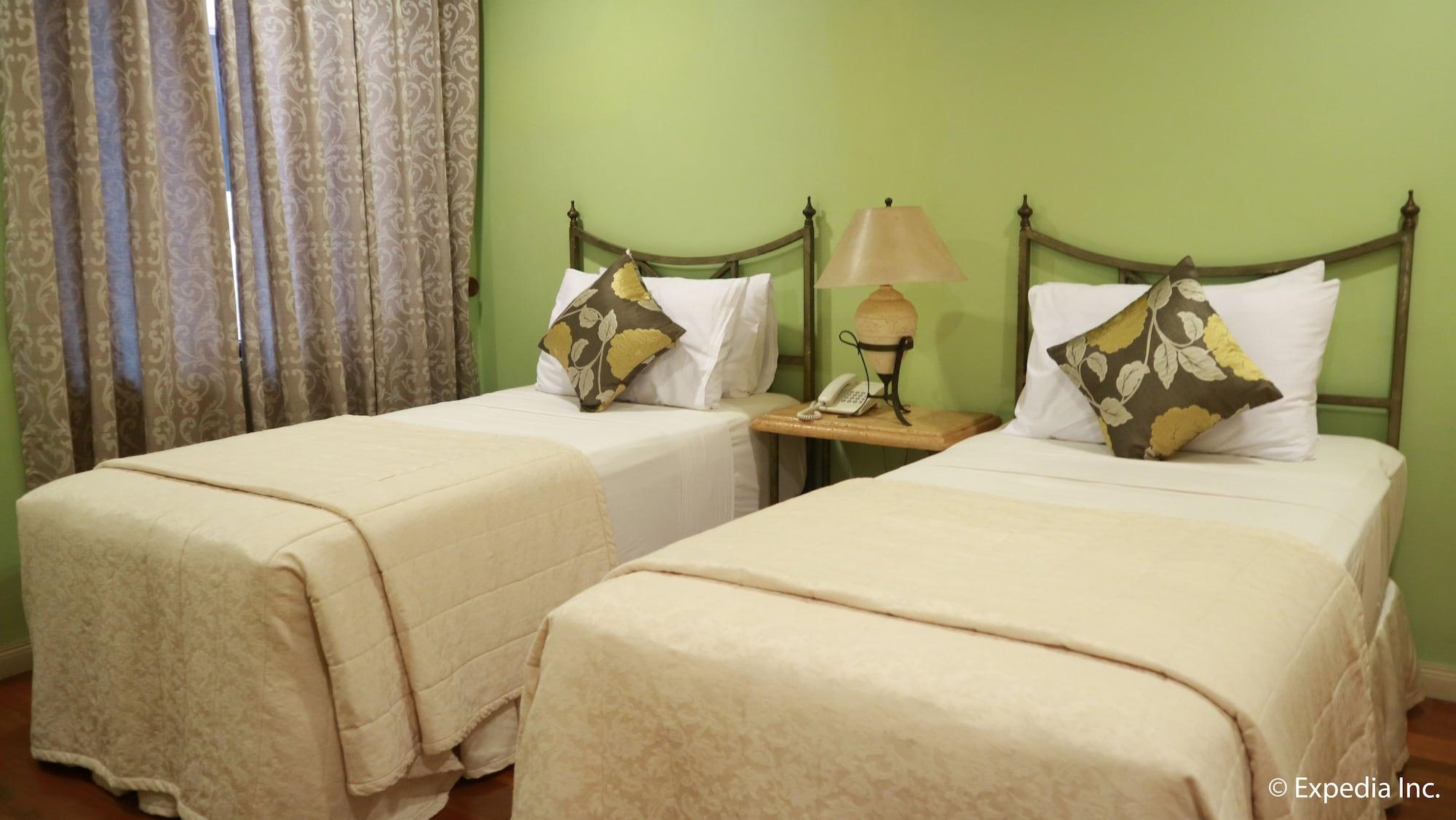 Sophia Suites Residence Hotel Cebu Exterior photo