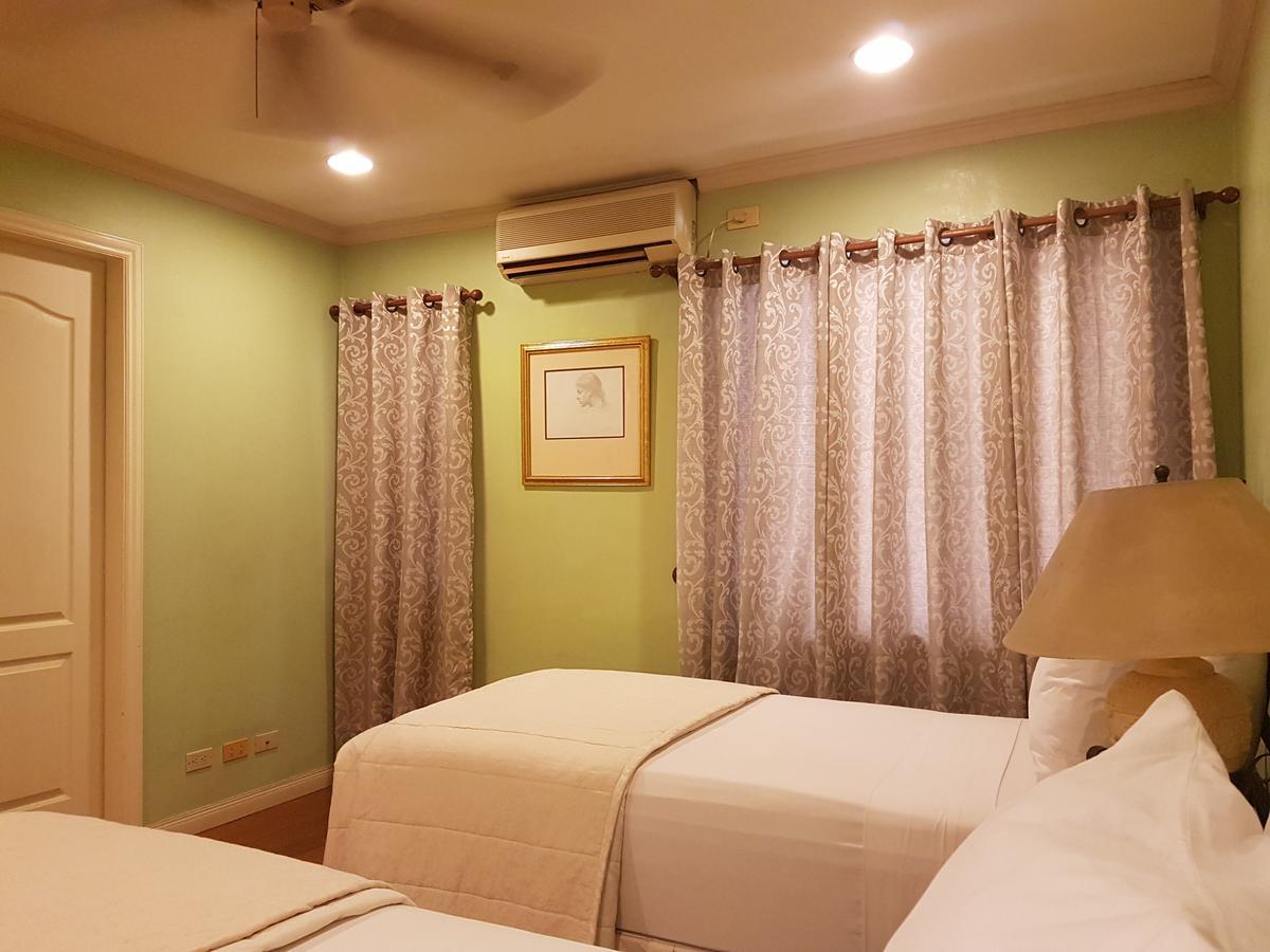 Sophia Suites Residence Hotel Cebu Exterior photo