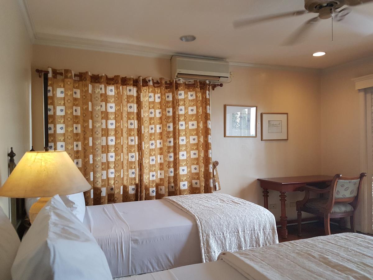 Sophia Suites Residence Hotel Cebu Exterior photo